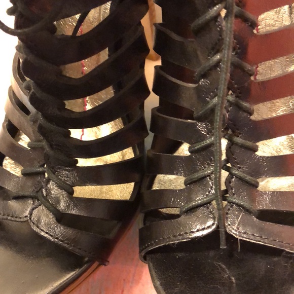 Dolce Vita high heels beauties! NEW! Never worn lace up w/zip backs 5” heels - Picture 7 of 9